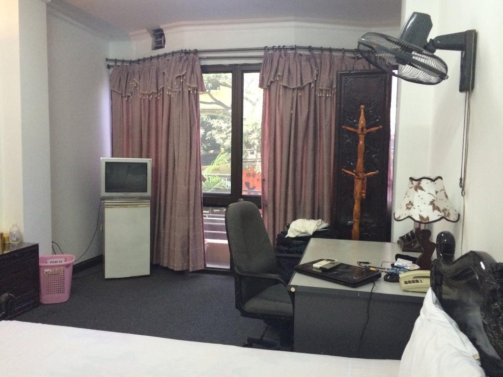 ンゴック リン ホテル ハノイ市 部屋 写真